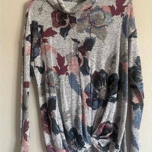 Jennifer Lopez Multicolor Floral Women's Cowl Neck front twist knot top